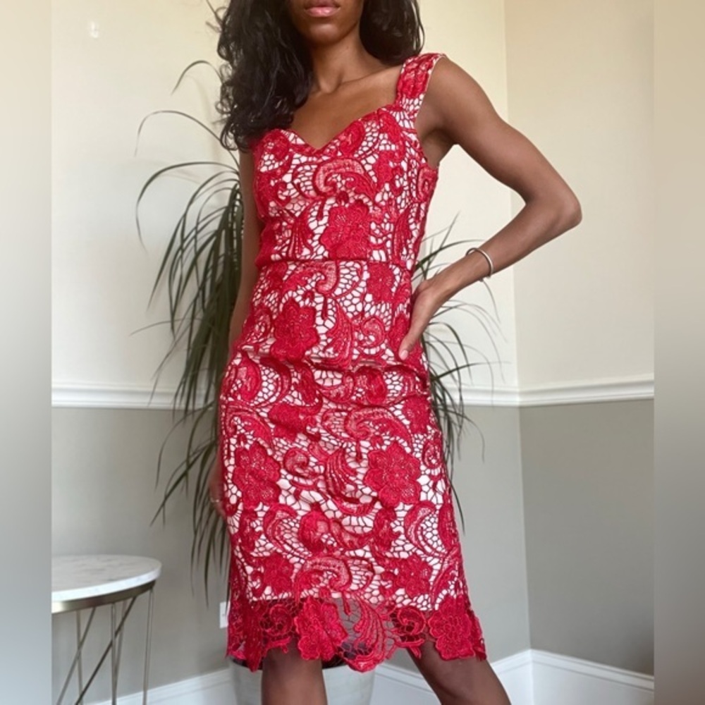 AKIRA Sweetheart Neckline Lace Overlay Midi Dress